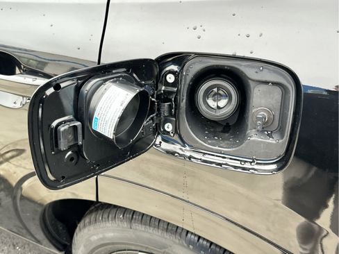 New 2026 Honda HR-V EX-L image 16