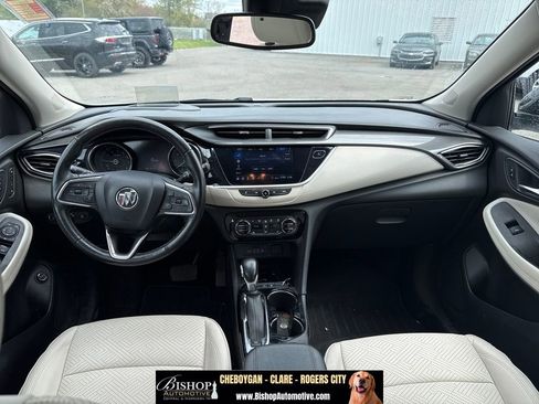 Used 2020 Buick Encore GX Essence w/ Experience Buick Package FWD image 10