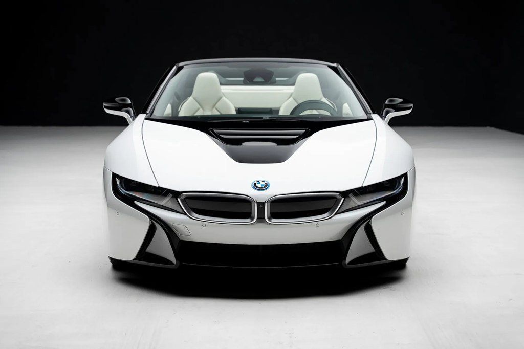 Used 2019 BMW i8 Roadster AWD/4WD image 1