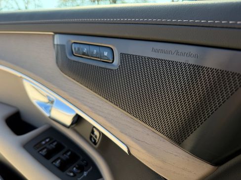 New 2026 Volvo XC90 T8 Plus w/ Protection Package Premier image 19