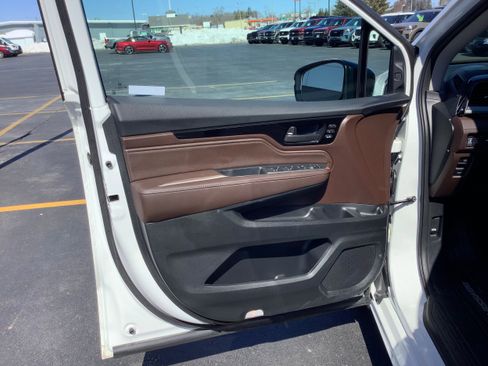 Used 2026 Honda Odyssey Touring image 8