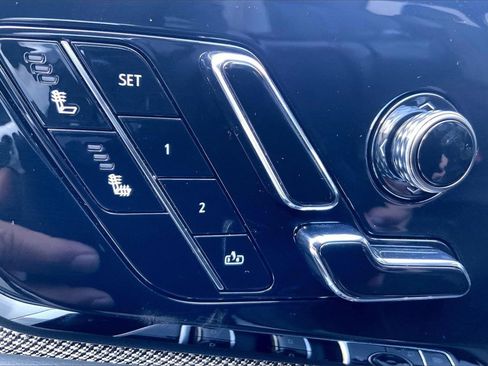 Used 2025 Cadillac Optiq Luxury 1 image 35