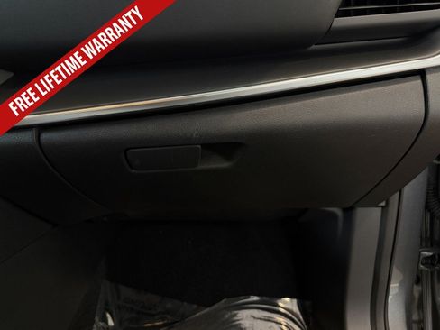 Used 2023 Nissan Rogue S AWD/4WD image 34