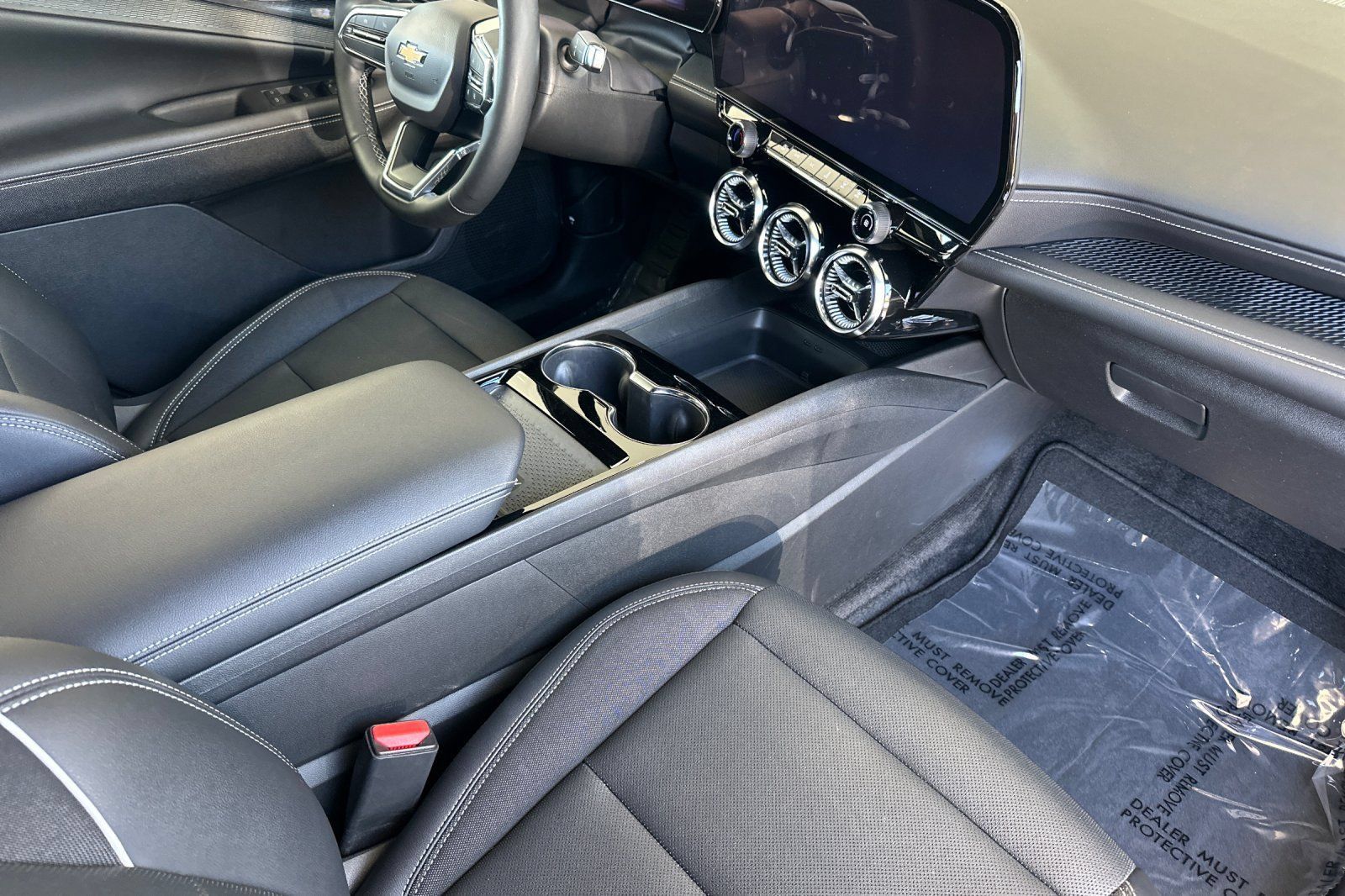 Used 2024 Chevrolet Blazer EV LT AWD/4WD image 19