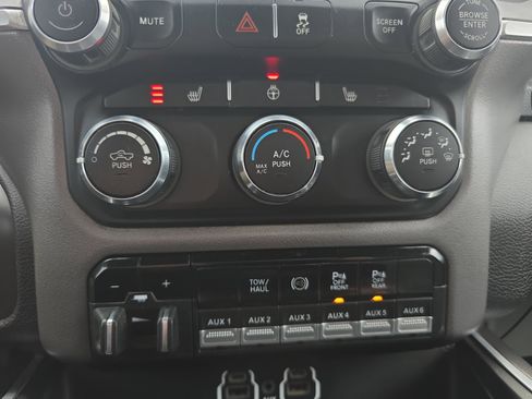 Used 2021 RAM 3500 Big Horn w/ Level 2 Equipment Group image 29