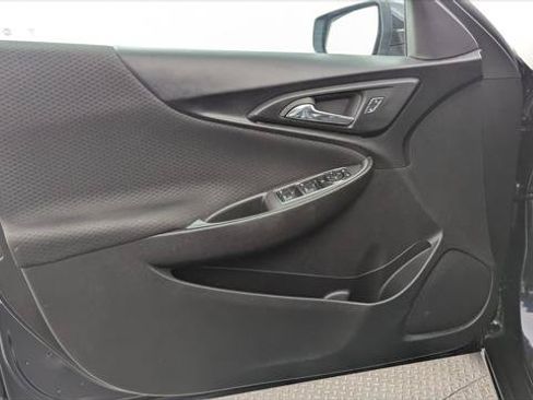 Used 2023 Chevrolet Malibu LT FWD image 13