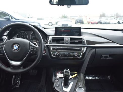 Used 2017 BMW 330i xDrive Sedan image 39