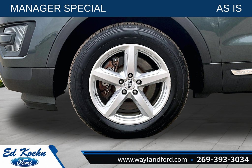 Used 2016 Ford Explorer XLT w/ Equipment Group 201A AWD/4WD image 9