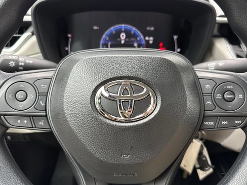 New 2026 Toyota Corolla Cross L image 26