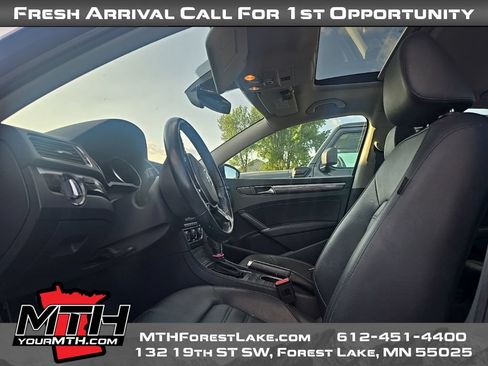 Used 2017 Volkswagen Passat 1.8T SEL Premium FWD image 5