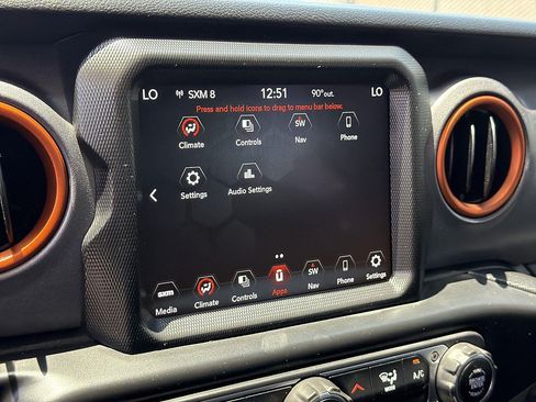 Used 2021 Jeep Gladiator Mojave AWD/4WD image 36