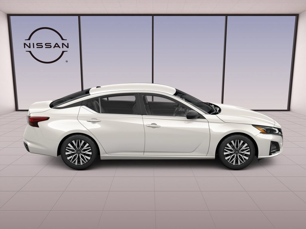 New 2026 Nissan Altima 2.5 SV FWD image 4