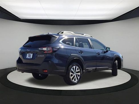 Certified 2025 Subaru Outback Premium w/ Popular Package #1A image 7