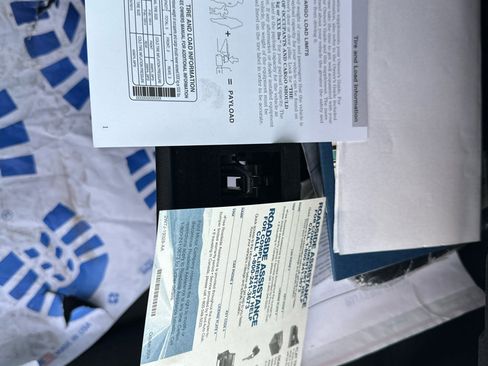 Used 2005 Ford Thunderbird image 47