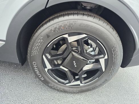 New 2026 Kia Sportage EX image 12