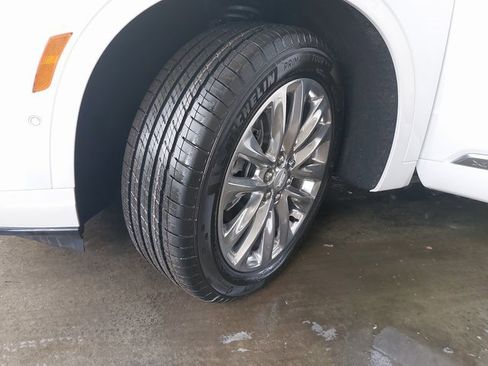 Used 2025 Cadillac Lyriq Sport image 36