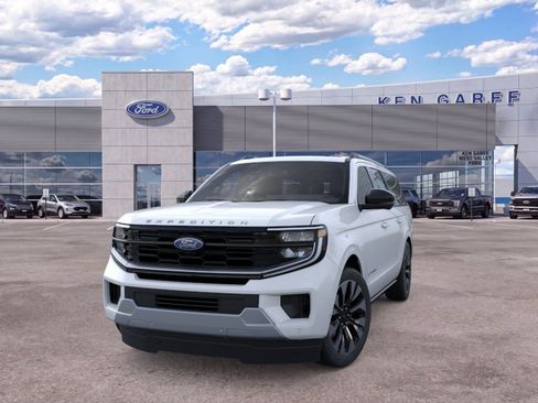 New 2026 Ford Expedition Max Platinum w/ Driver's Package AWD/4WD image 2