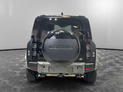 Used 2023 Land Rover Defender 110 Carpathian Edition image 4