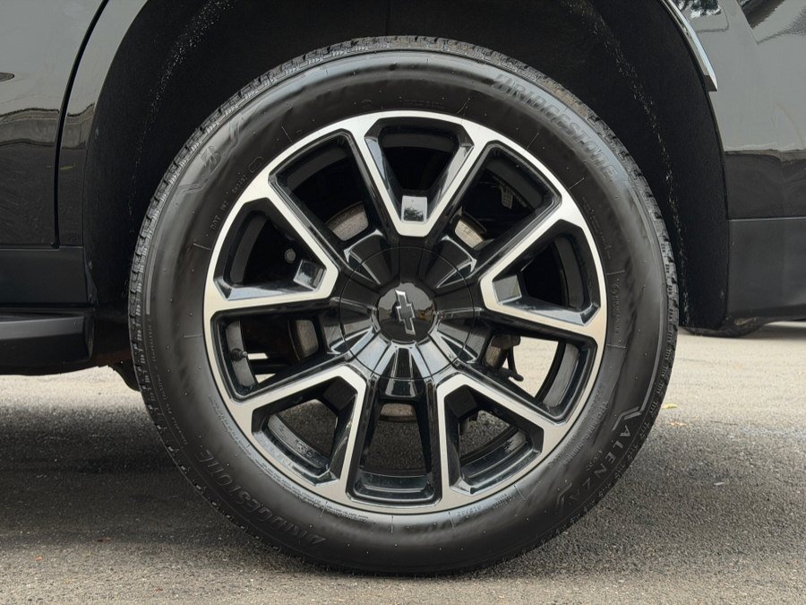 Used 2021 Chevrolet Tahoe RST w/ Luxury Package AWD/4WD image 23