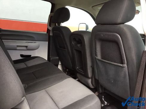 Used 2013 Chevrolet Silverado 3500 W/T w/ Snow Plow Prep Package image 36