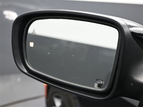 Used 2022 Chrysler 300 S image 9