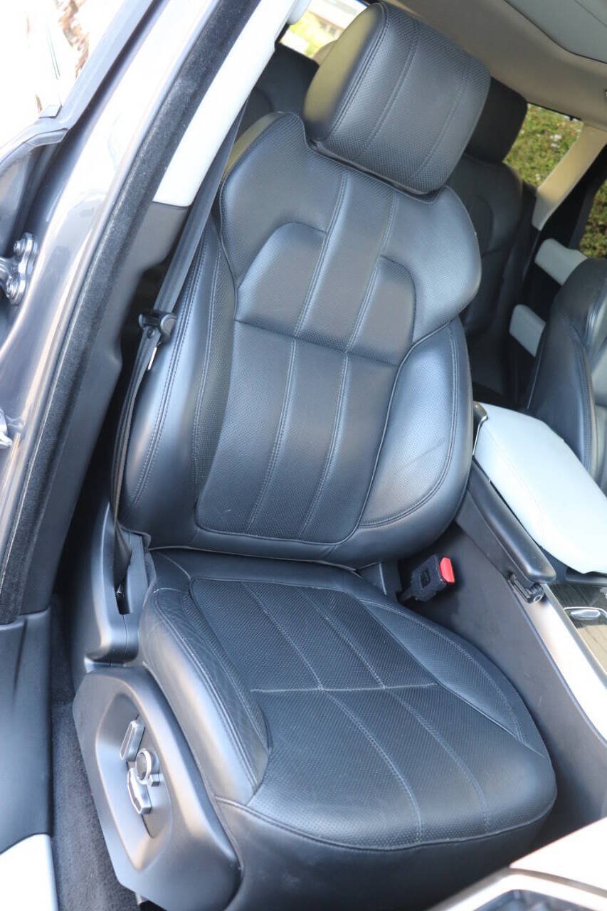 Used 2016 Land Rover Range Rover Sport HSE AWD/4WD image 43