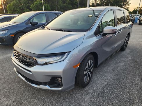 New 2026 Honda Odyssey EX-L image 2