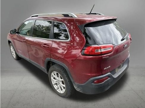Used 2014 Jeep Cherokee Latitude w/ Cold Weather Group AWD/4WD image 4