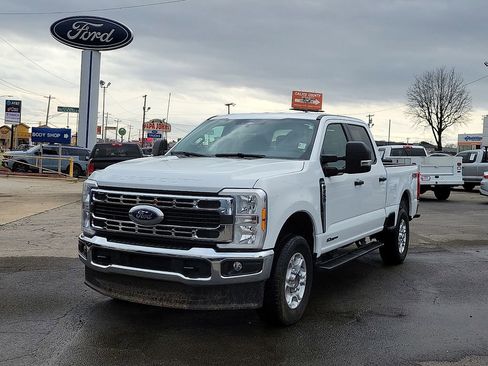 Used 2025 Ford F250 XLT w/ FX4 Off-Road Package image 2