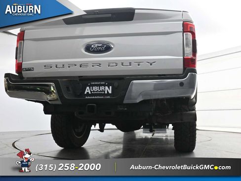 Used 2019 Ford F250 Lariat w/ Lariat Ultimate Package AWD/4WD image 24