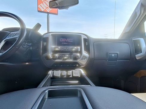 Used 2014 GMC Sierra 1500 SLT w/ Suspension Package, Off-Road image 25