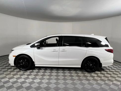 Used 2024 Honda Odyssey Sport image 9
