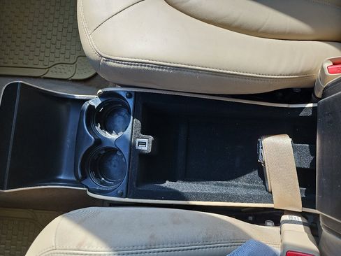 Used 2011 Buick Lucerne CXL w/ Driver Confidence Package image 38