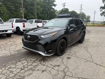 Used 2023 Toyota Highlander XSE