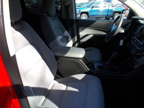 Used 2020 Chevrolet Colorado W/T image 21