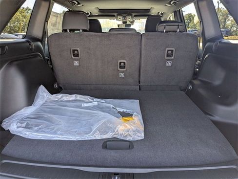 New 2025 Jeep Grand Cherokee Laredo image 35