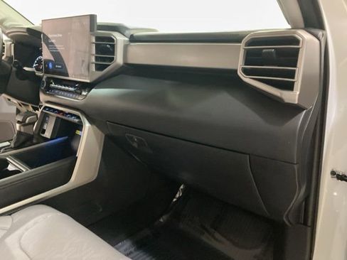Used 2023 Toyota Tundra Limited image 23