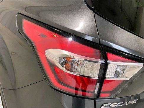 Used 2017 Ford Escape SE w/ SE Leather Comfort Package FWD image 13