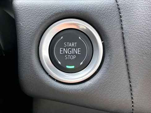 Used 2024 Chevrolet Tahoe LT w/ Luxury Package RWD image 32