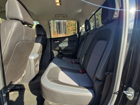 Used 2016 Chevrolet Colorado Z71 image 13