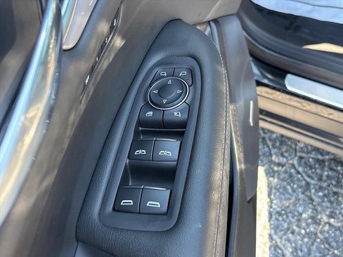 Used 2024 Cadillac XT6 Sport w/ Technology Package AWD/4WD image 28