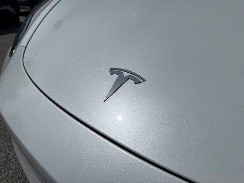 Used 2023 Tesla Model Y Long Range AWD/4WD image 6