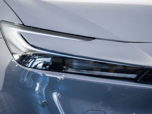 New 2026 Toyota Prius Plug-In Hybrid FWD image 14