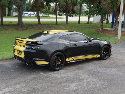 Used 2020 Chevrolet Camaro ZL1 RWD image 43