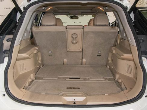 Used 2015 Nissan Rogue SL w/ SL Premium Package image 25