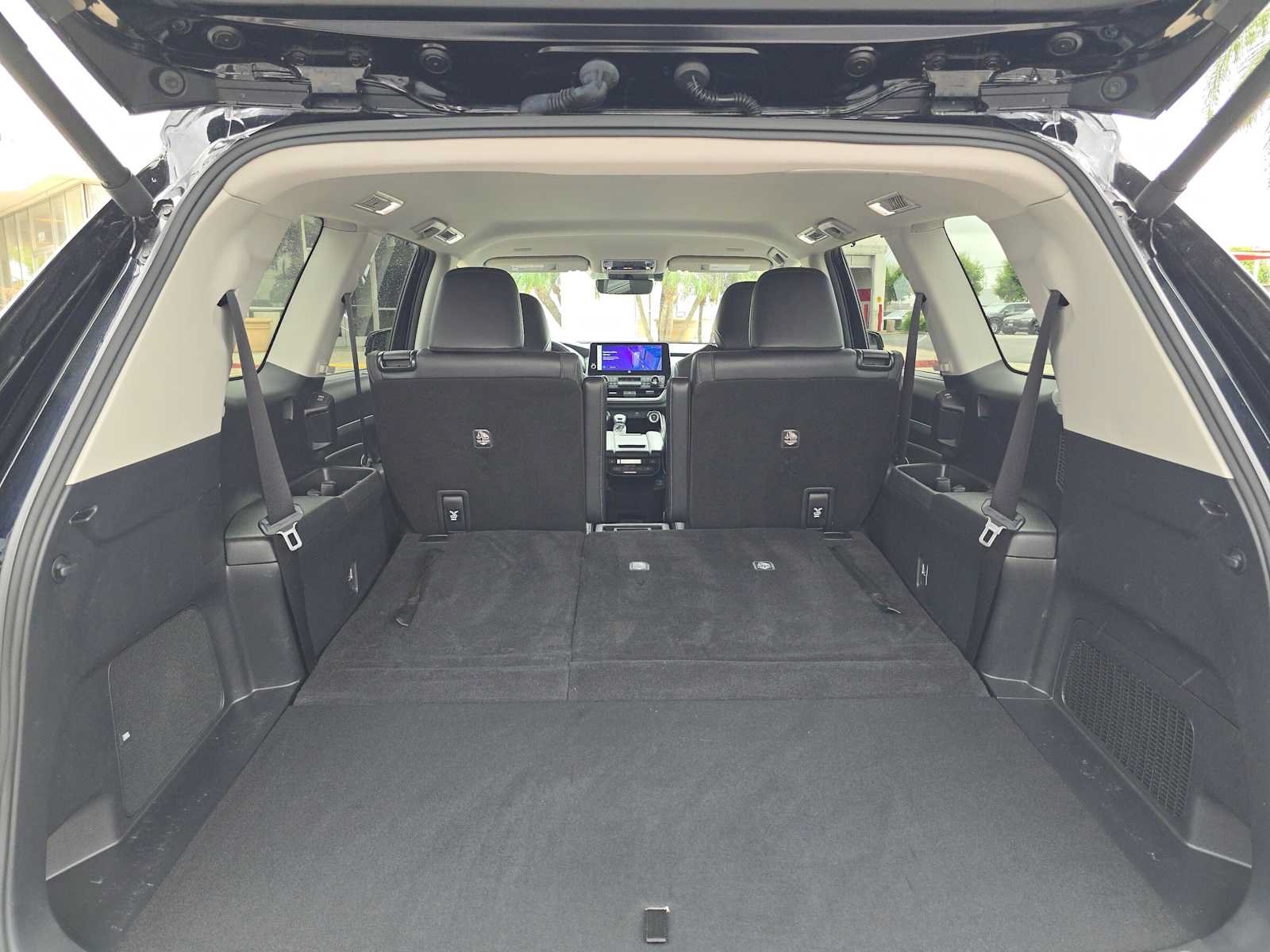 Certified 2024 Toyota Grand Highlander AWD image 16