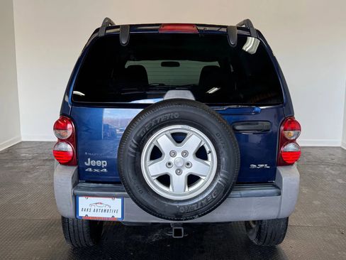 Used 2006 Jeep Liberty Sport AWD/4WD image 5