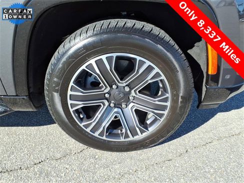 Used 2024 Jeep Wagoneer Series II w/ Convenience Group I image 12