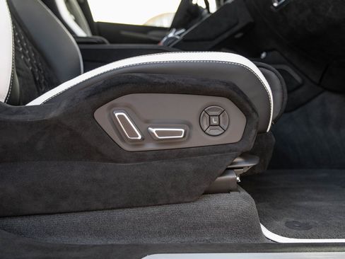 Used 2024 Lamborghini Urus Performante image 35