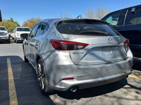 Used 2018 MAZDA MAZDA3 Grand Touring w/ Premium Equipment Package image 6